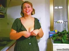 Bimbo Asiatico in ro ...